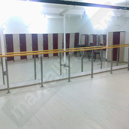 II Англииска гимназия  балетна станка.